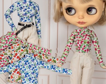 Berries turtleneck top for Pullip, Obitsu 27 26, Blythe, Pure Neemo, Poppy Parker, Fashion Royalty, 1/6 scale fashion dolls