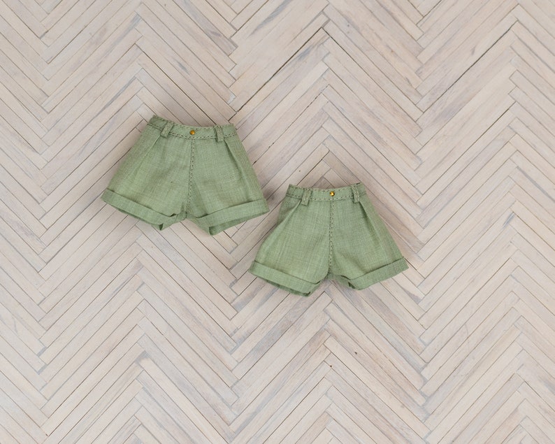 Short vert pistache pour Pullip, Blythe, Poppy Parker, Obitsu Pantalon pour poupées mannequins image 7