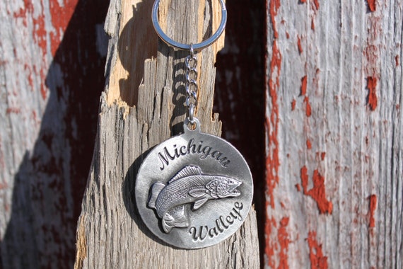 F075KC Walleye Keychain Pewter Keychain F075KC Walleye Keychain Pewter Keychain