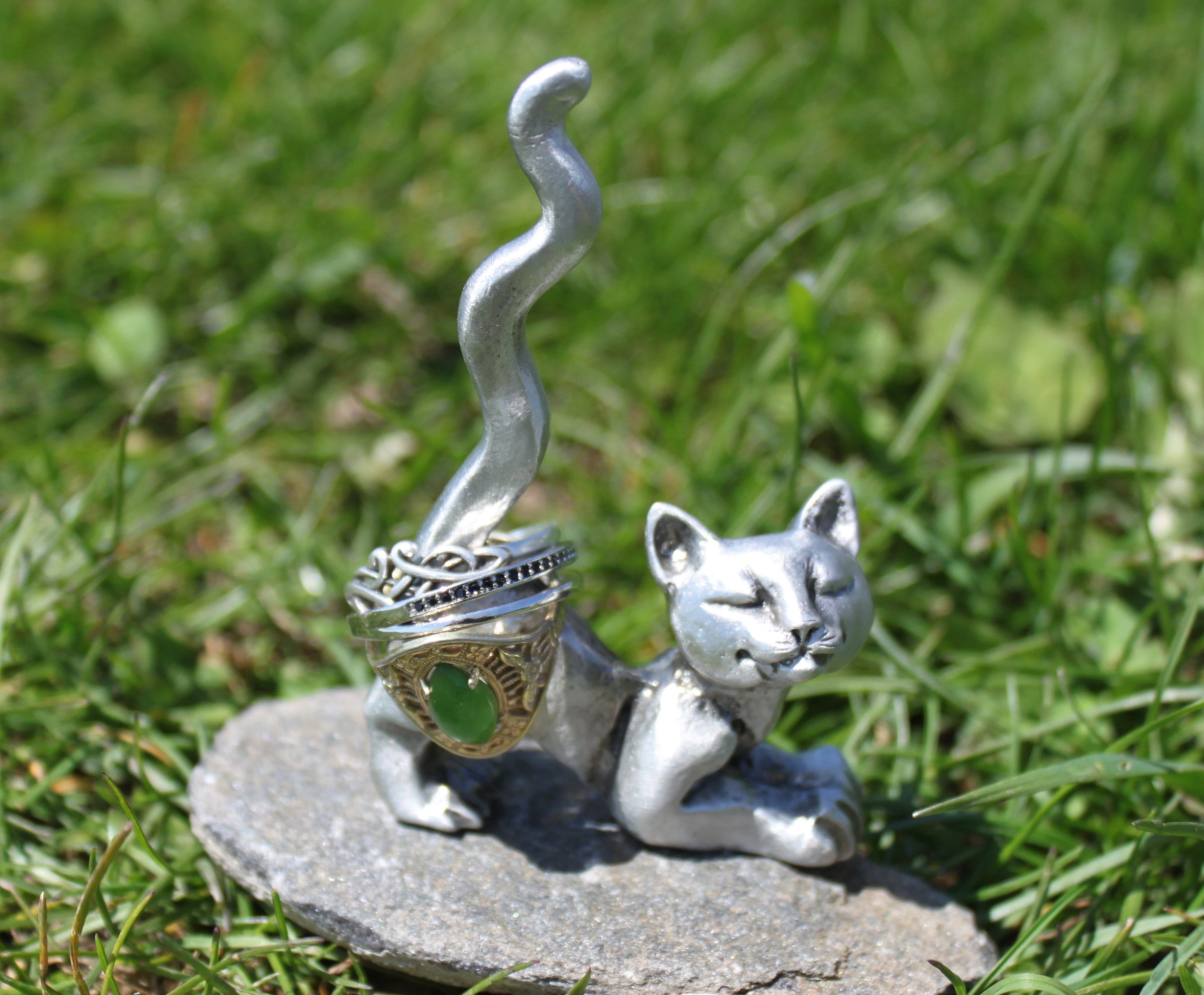 Lead Free Pewter Cat Figurine Ring Holder knick nack statue Kitten Hastings Pewter Company Hand Made in Michigan made in MI made