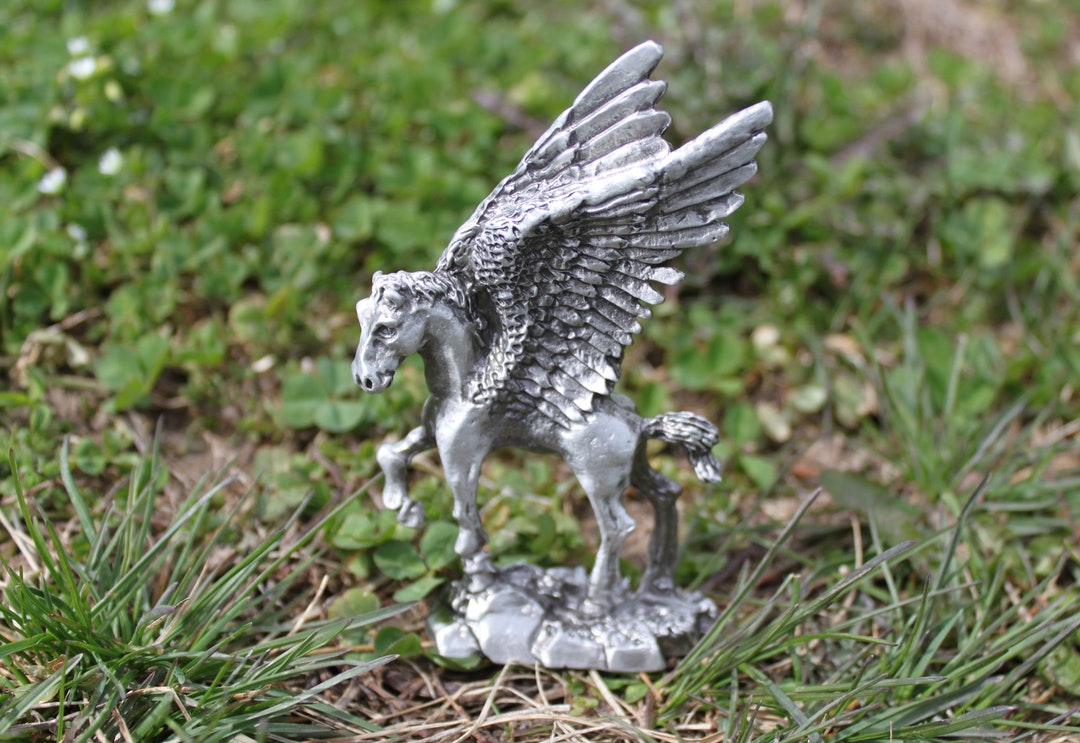 Hastings Pewter Co Lead Free Pewter Pegasus Figurine Statue Etsy