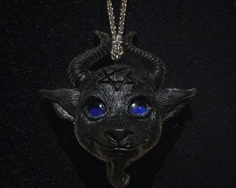 Color Changing Eyes - Baphomet Necklace Resin Pendant Occult Jewelry Gift Goth Aesthetic Horror Satanist Satanic Accessories