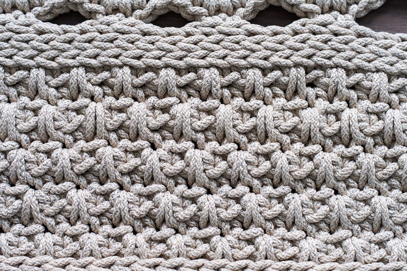 Crocheted square rug video tutorial LaceChicago by Lacemats. Etsy