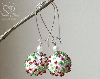 White Red Green Crochet EARRINGS. Christmas gift. Holiday earrings, Dotted Italian Earrings, Christmas earrings. White dangle crochet ball