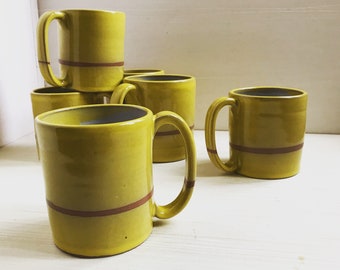 mug : primary yellow