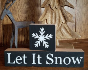 Let it Snow Winter Christmas Snowflake Wood Sign Set