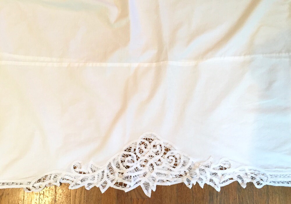 White Battenburg Bed Skirt, Battenburg Dust Ruffle, Full Size, Shabby