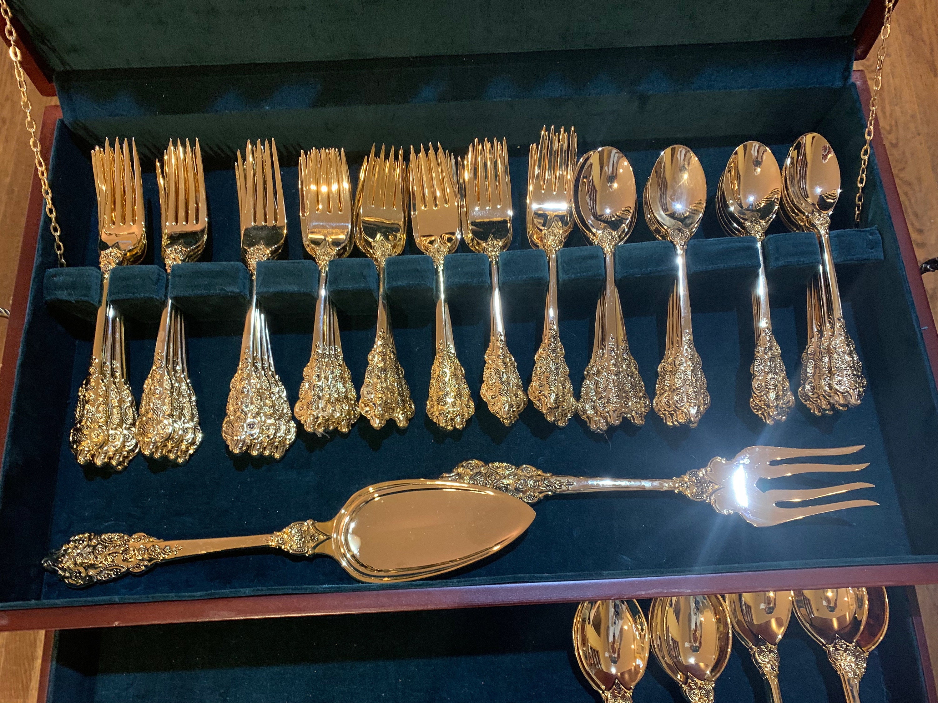 Reserve Lynette Grand Antique Gold Plated Flatware by FB Rogers 74 Pieces 12 Place Settings Serving Pieces Extra Teaspoons Cutlery Box