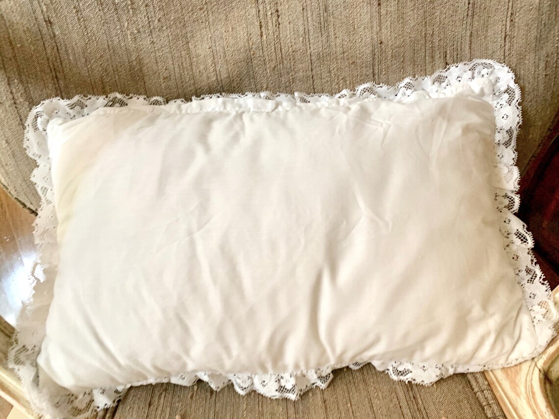 White Lace Pillow Cover with Form Cream Inset Ribbon Vintage Etsy