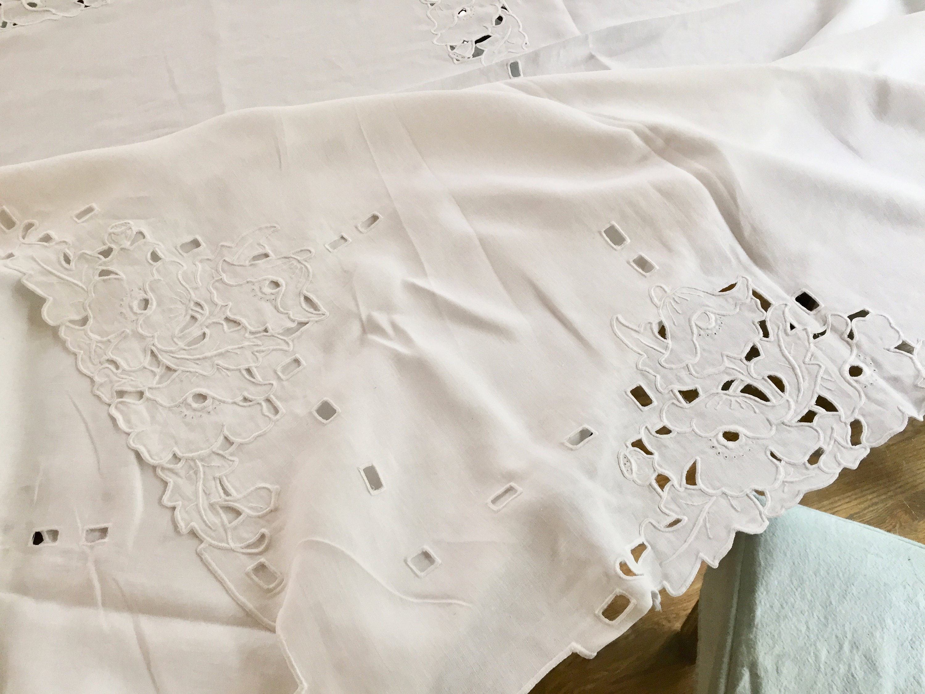 Vintage White Linen Tablecloth, Floral Cutwork Tablecloth Rectangular