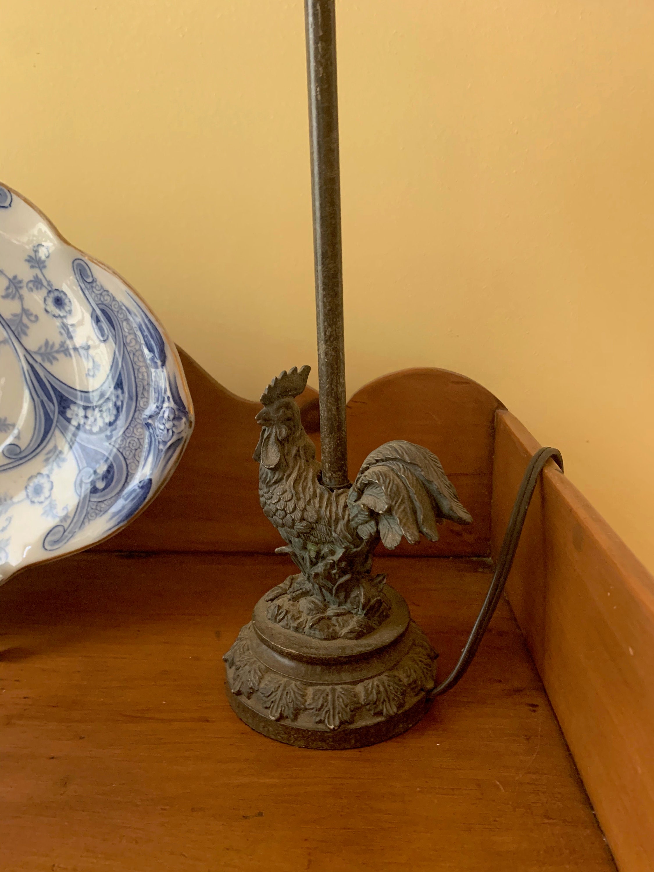 Vintage Rooster Lamp Tall Buffet Lamp with Rooster Silk Light