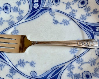 Silver Plate Cold Meat Fork, Late Art Deco Wm. A. Rogers Rosalie Pattern Serving Meat Fork, Holiday. Dining, Serving Utensil