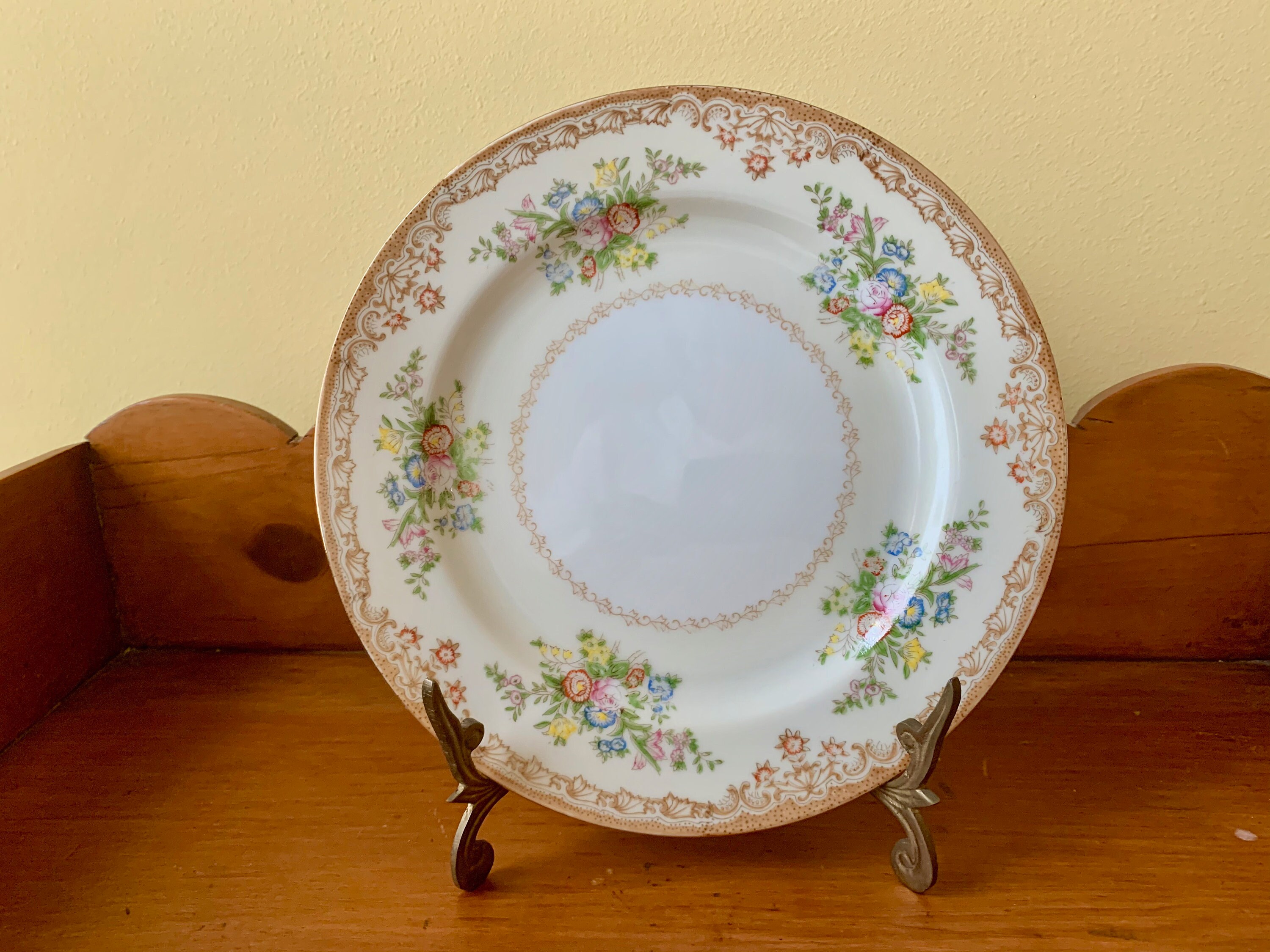 Empress China Japan Dinner Plates Pair Of Empress Dinner Plates empress-china-japan-dinner-plates-pair-of-empress-dinner-plates