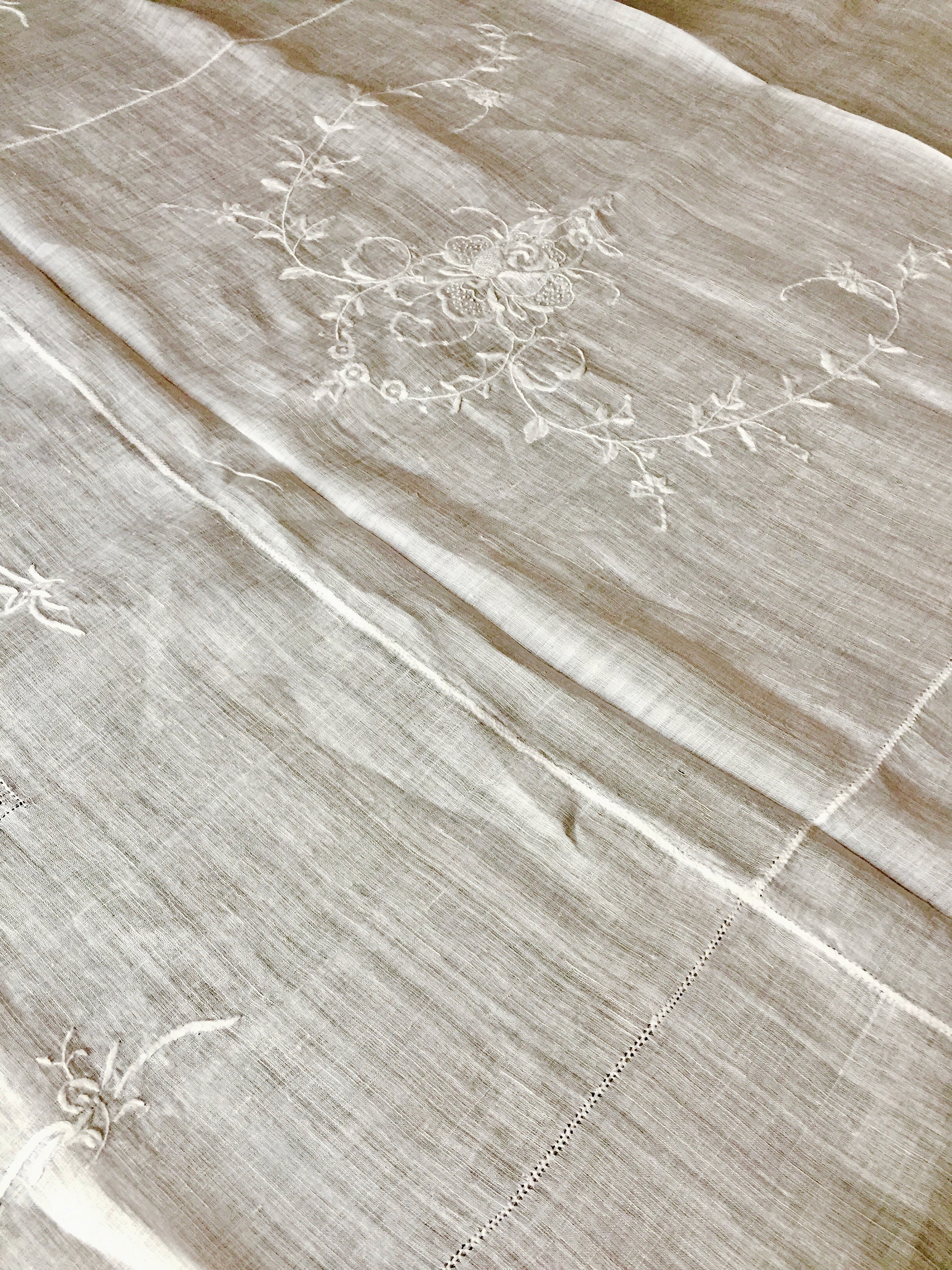 Linen Embroidered Tablecloth with Drawnwork, Rice Linen White