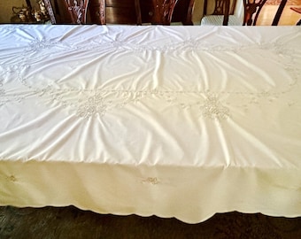 Vintage Cream Embroidered Tablecloth, 12 Napkins, Floral Design (66 x 100 Inch)
