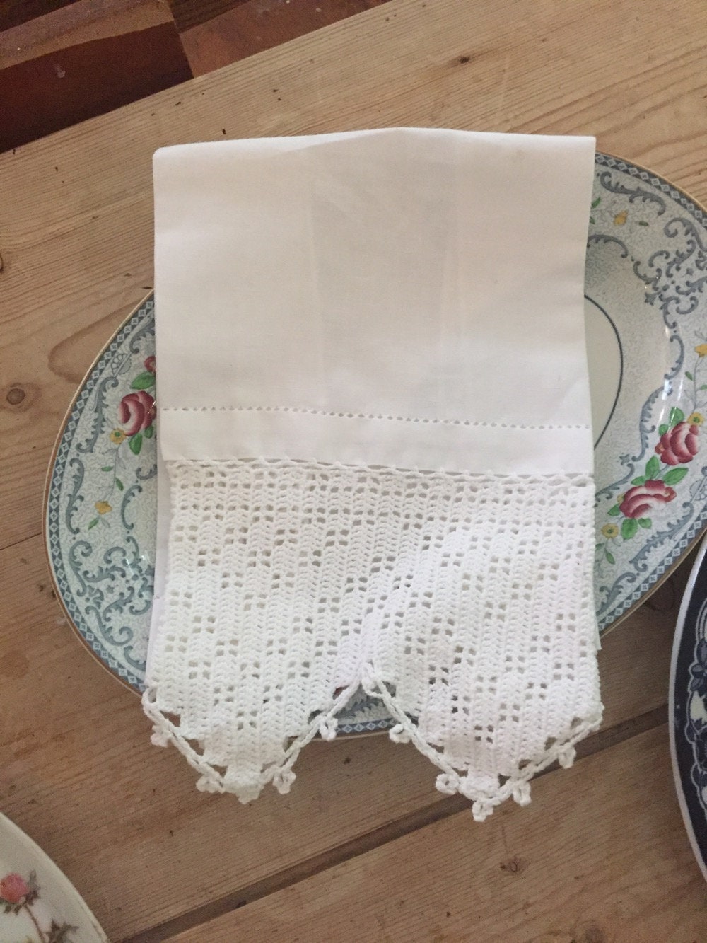 fine linen guest towels