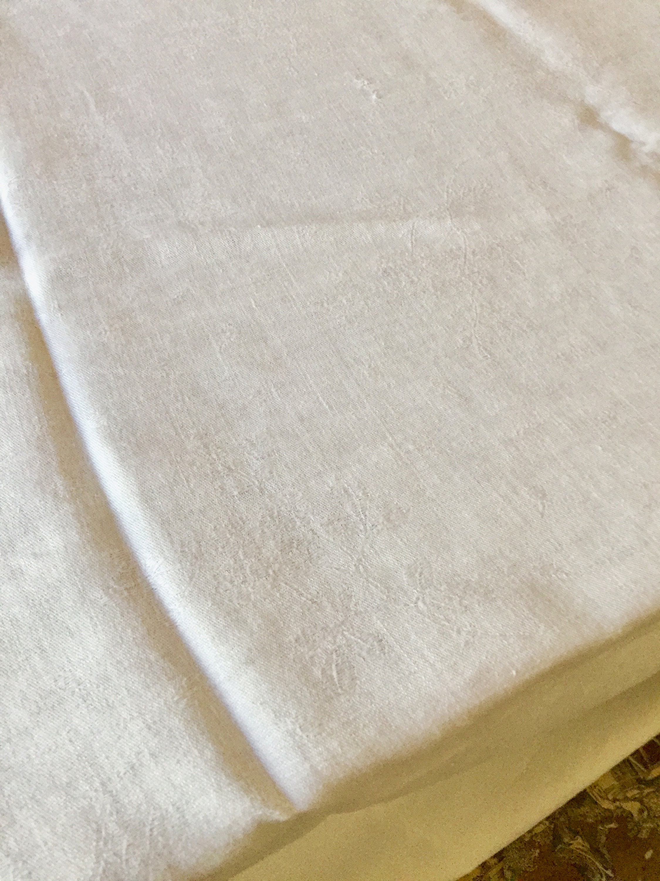 White Damask Tablecloth, Vintage White Table Linens, Floral Design, 69