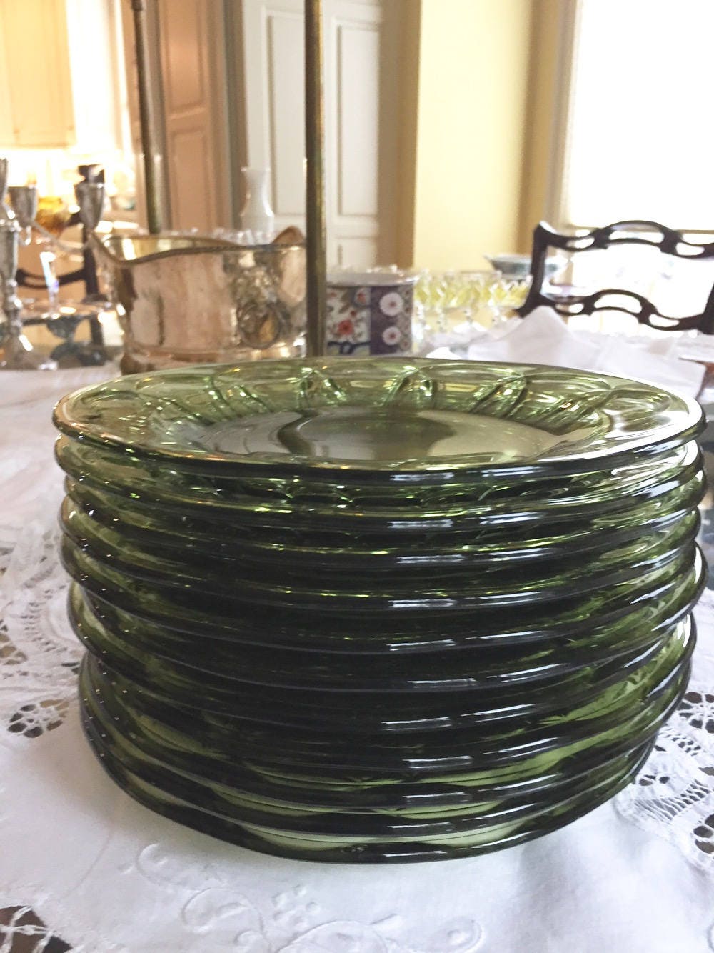 Green vintage dishes 2025