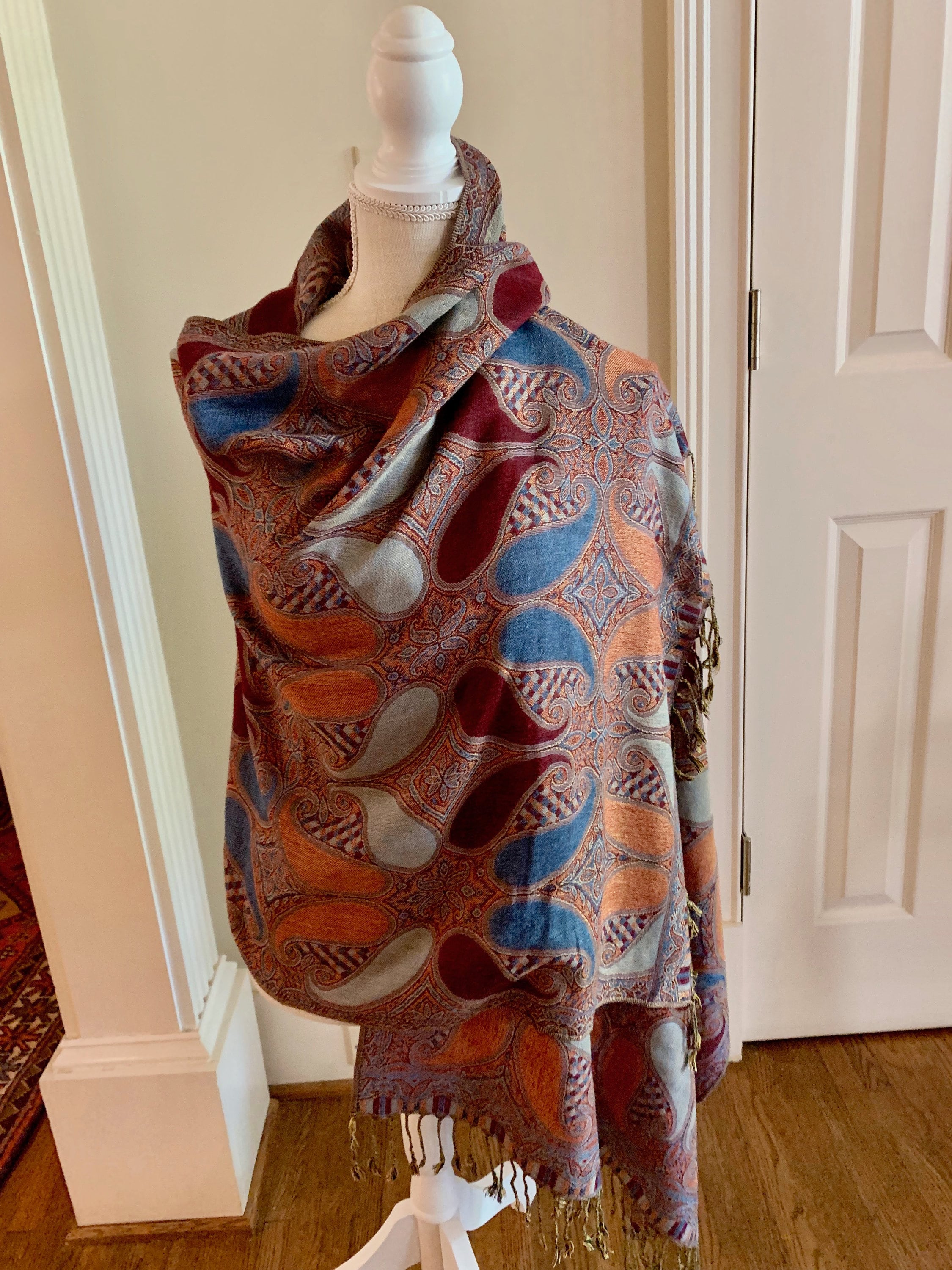Cashmere Silk Wrap, Vintage Paisley Wrap, Fringed Fall Winter Ladies
