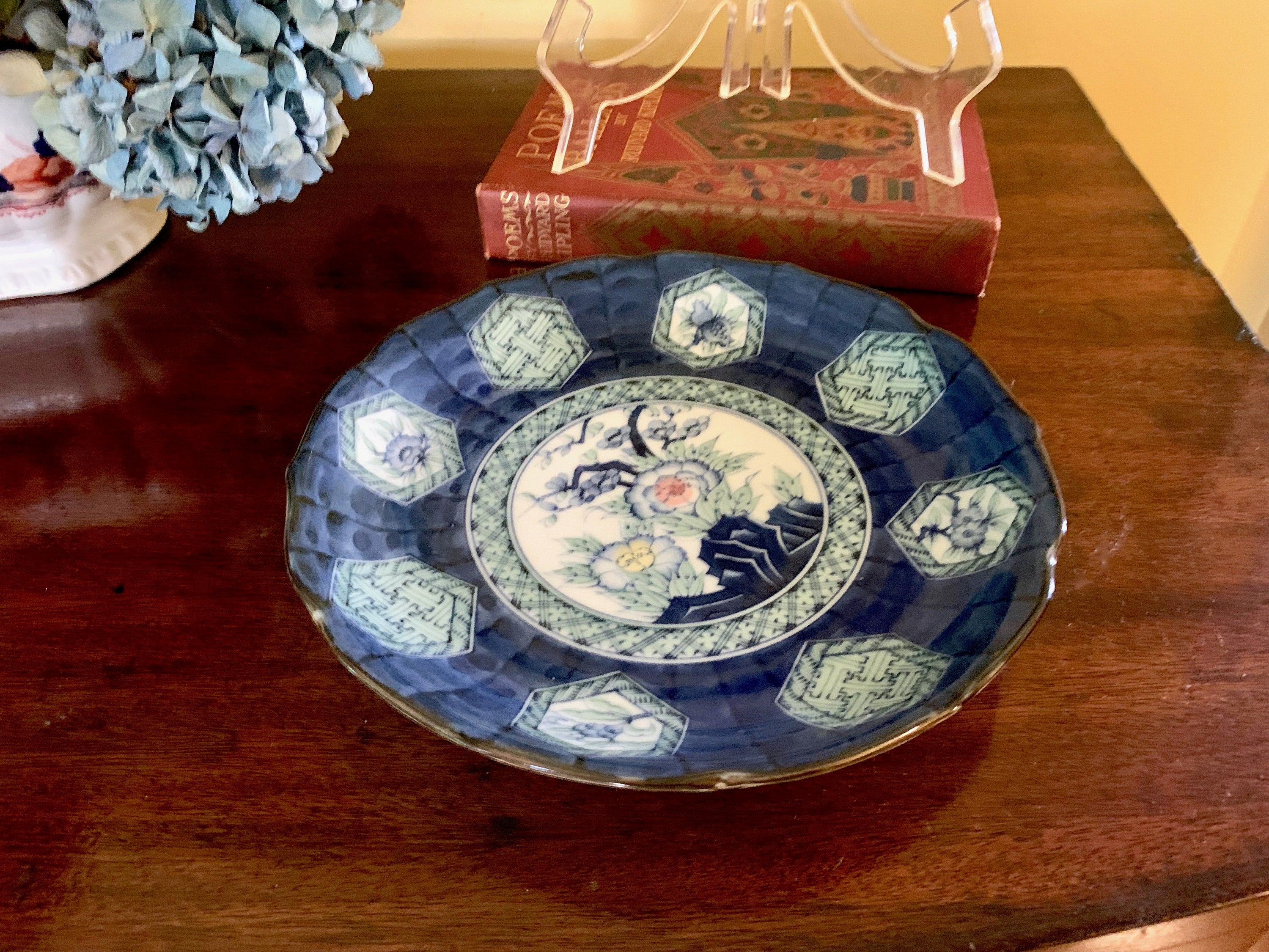 Blue White Chinoiserie Plate, Vintage Asian Toyo Scalloped Plate