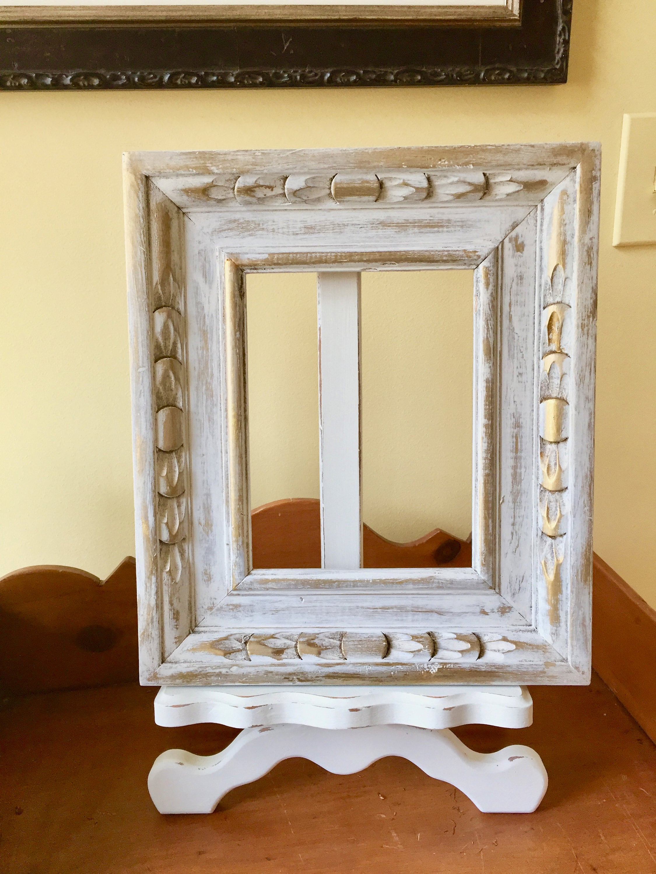Vintage White Distressed Picture Frame, White with Gold Accents, 6 x 8