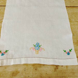 Vintage Tea Towel, Embroidered Hemstitched Tea Towel, Cotton Kitchen Hand Towel, Cottage Farmhouse, Housewarming Gift image 5