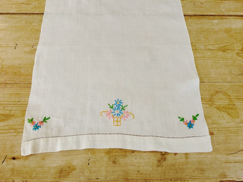 Vintage Tea Towel, Embroidered Hemstitched Tea Towel, Cotton Kitchen Hand Towel, Cottage Farmhouse, Housewarming Gift image 5