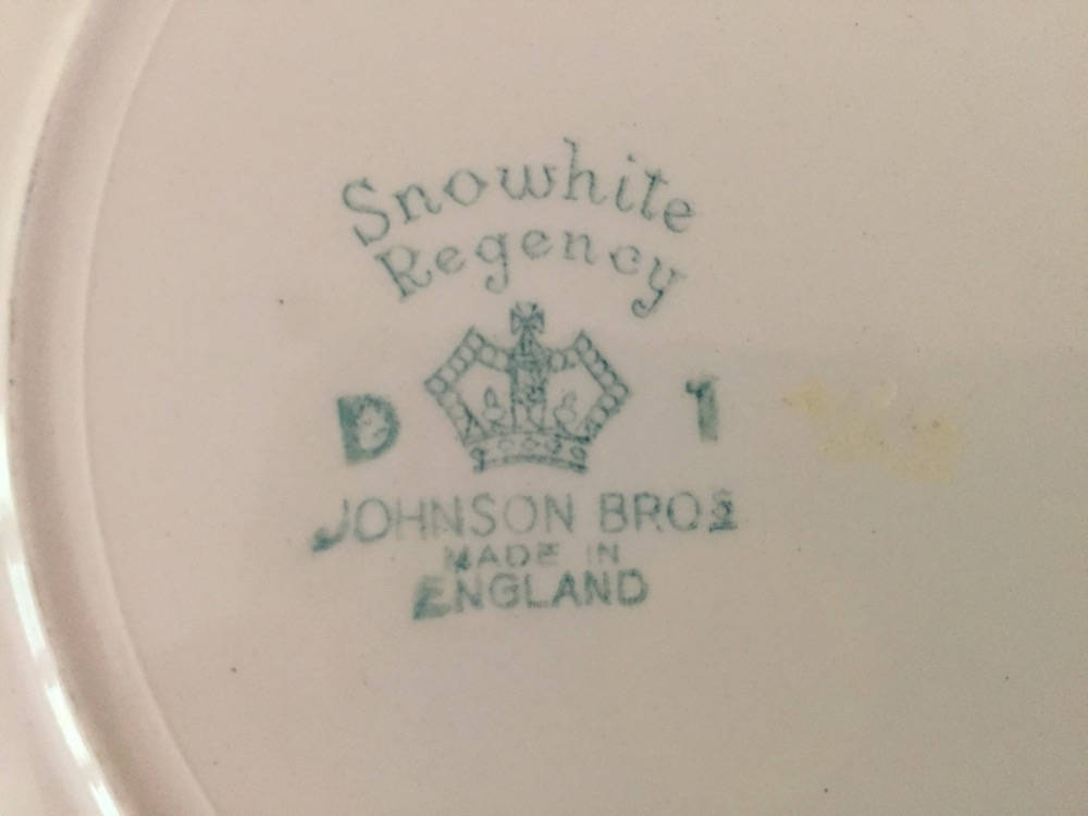 Johnson Brothers Snowhite Regency Salad Plates, 2 Square Dessert Plates