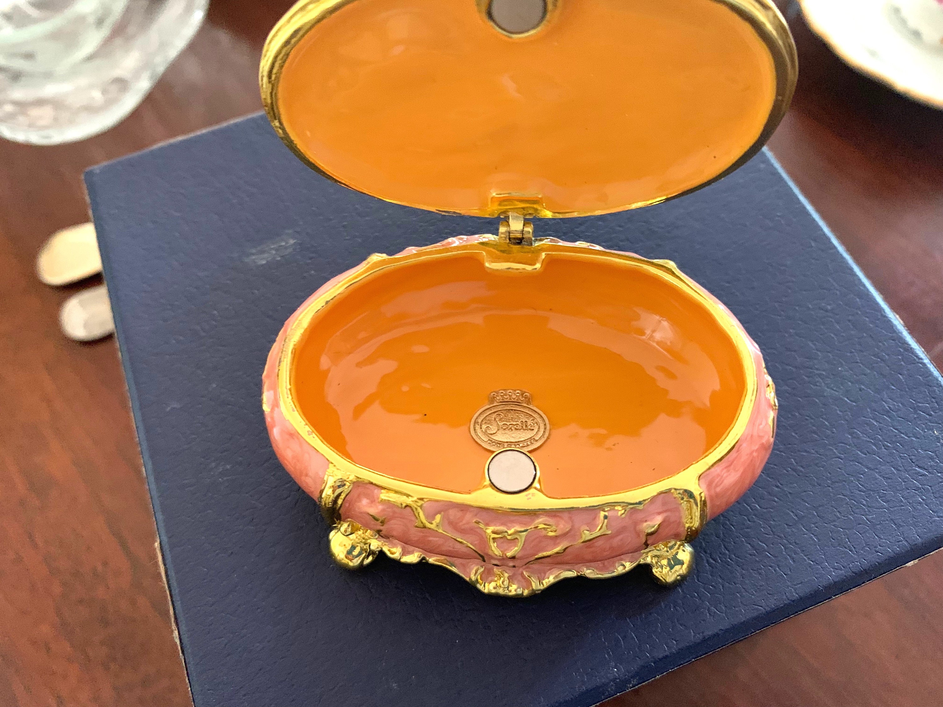 Sorelle Porcelain Trinket Box, Porcelain Hand Crafted Ring Box in Shape