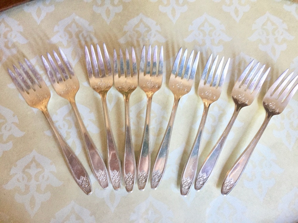 Art Deco Silver Plate Flatware 47 Pieces, 9 Place Settings Lady Doris