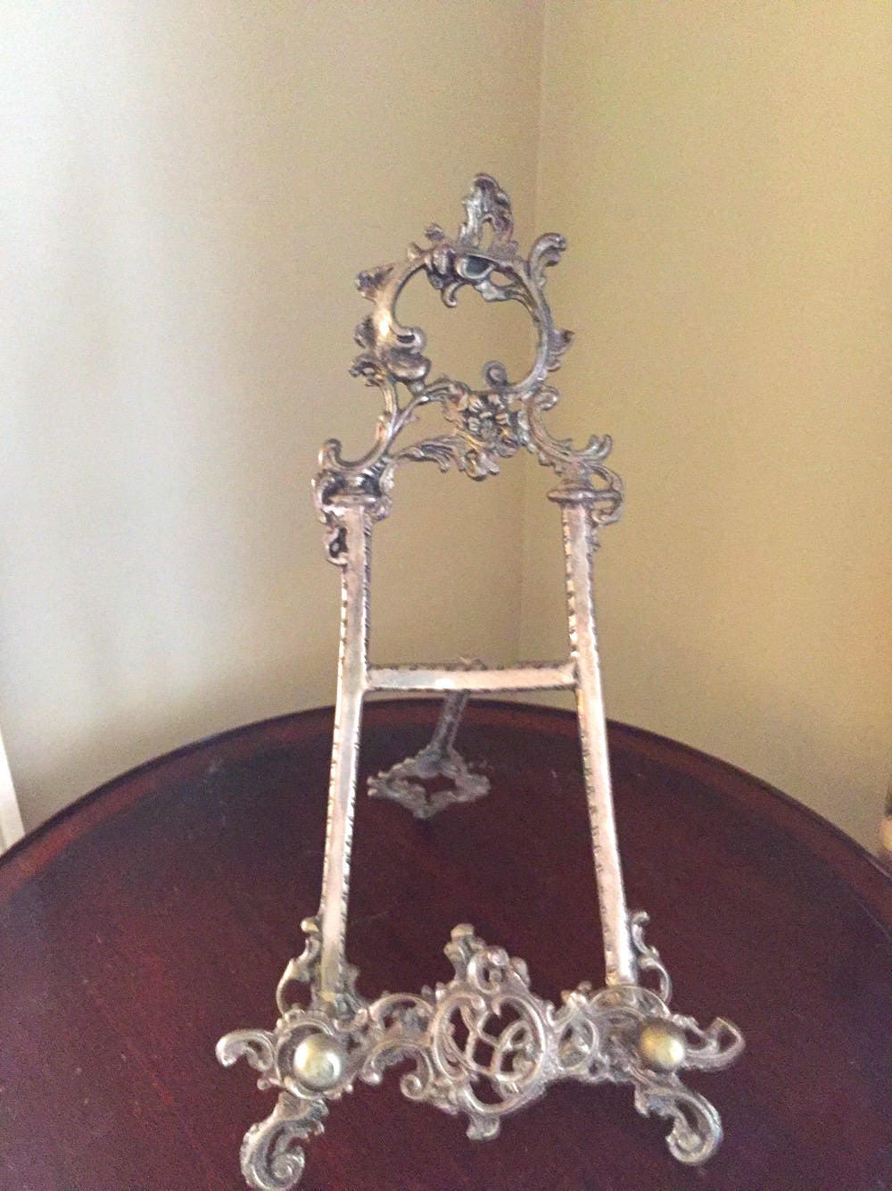 Ornate Art Nouveau Style Easel, 18 Inch Table Top Easel, Ornate Metal