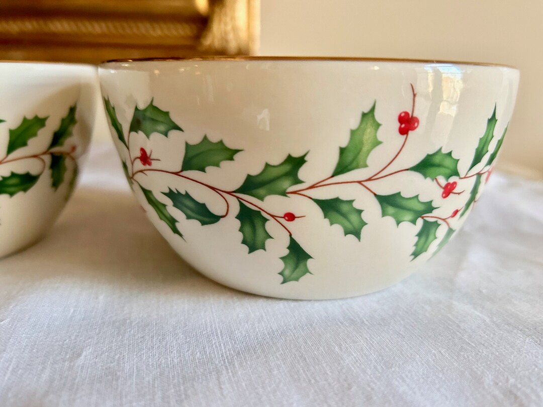 Lenox Winter Greetings Serving Bowl: Cardinal & Holly Design, 11 - View #5