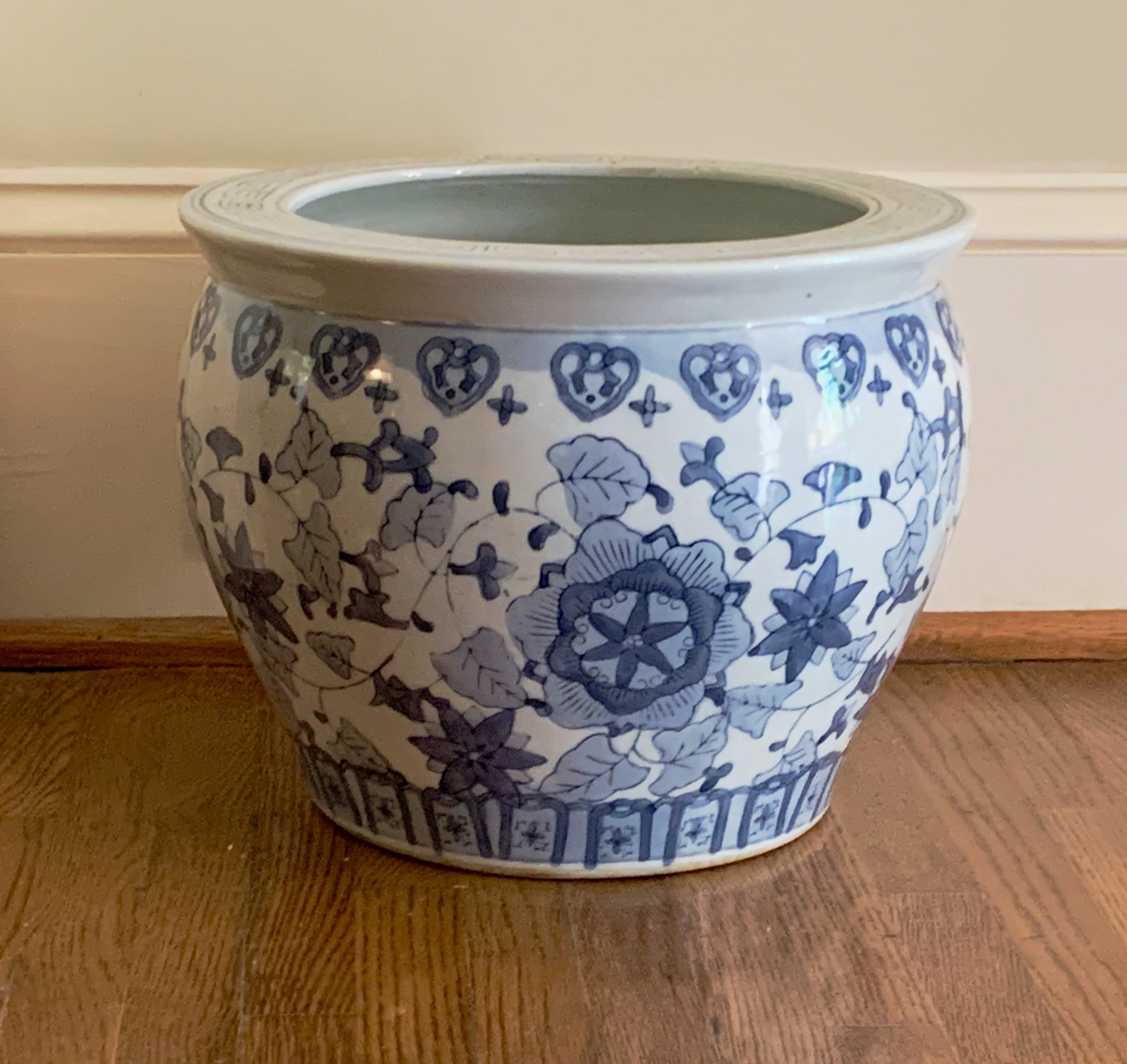 Large Mid Century Chinoiserie Ceramic Blue and White Planter