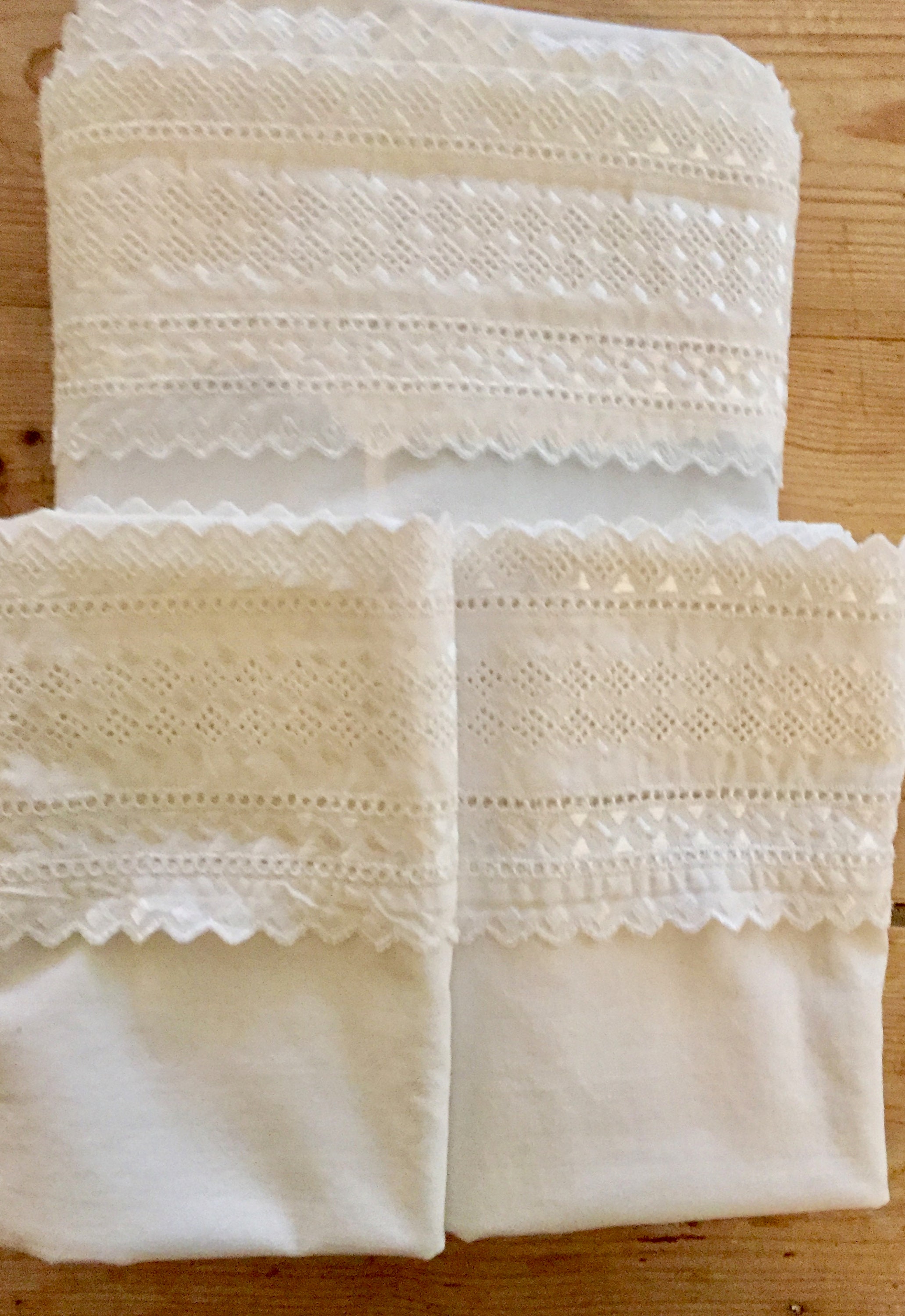 Eyelet Lace Trimmed Sheet and Pillowcases, Flat White Double Sheet