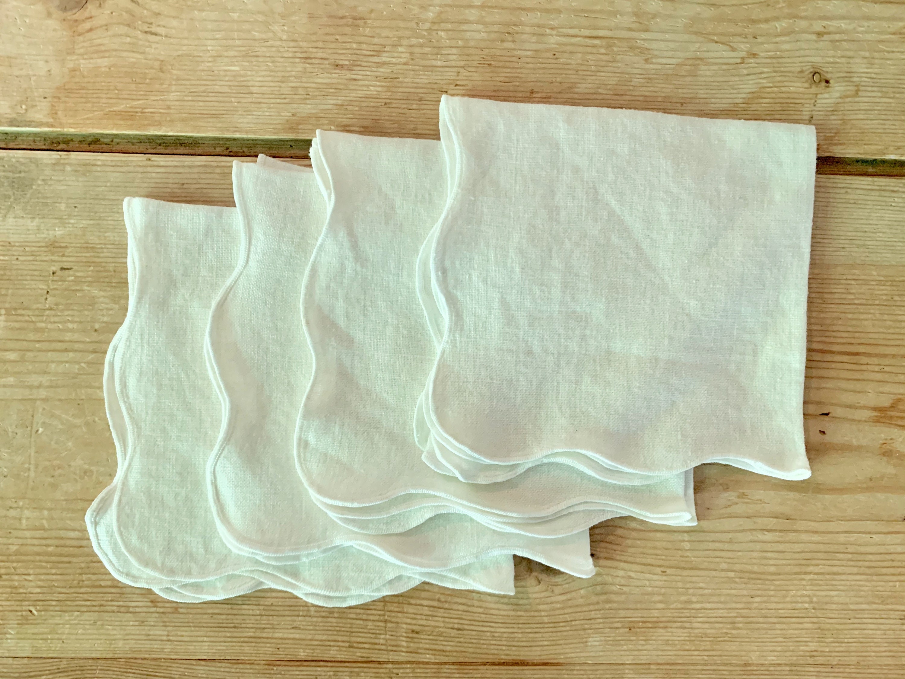 Linen Scalloped Napkins, Set of 4 Antique White Linen Luncheon Napkins