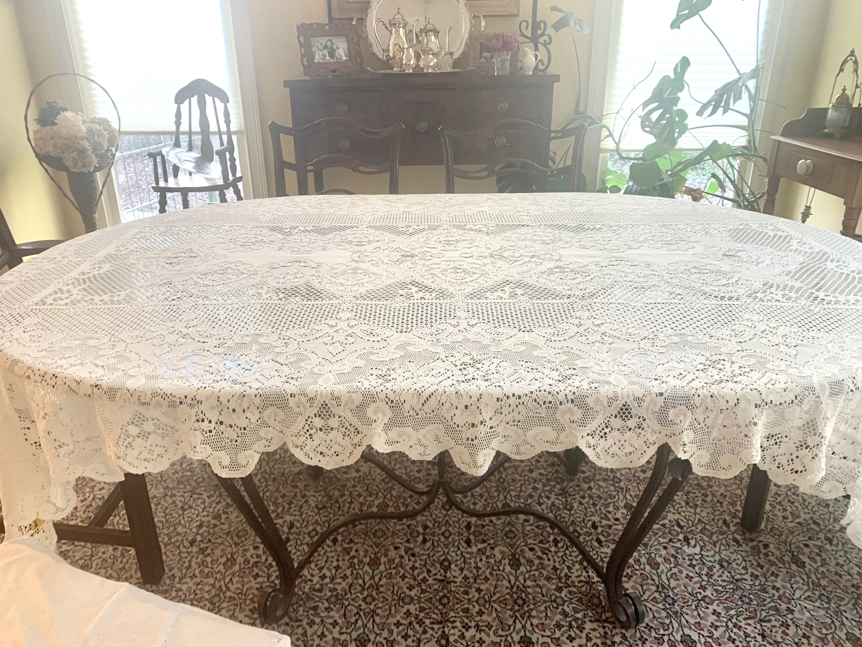 Cream Lace Tablecloth, Vintage Scalloped Lace Tablecloth, French Country Cottage Farmhouse Table