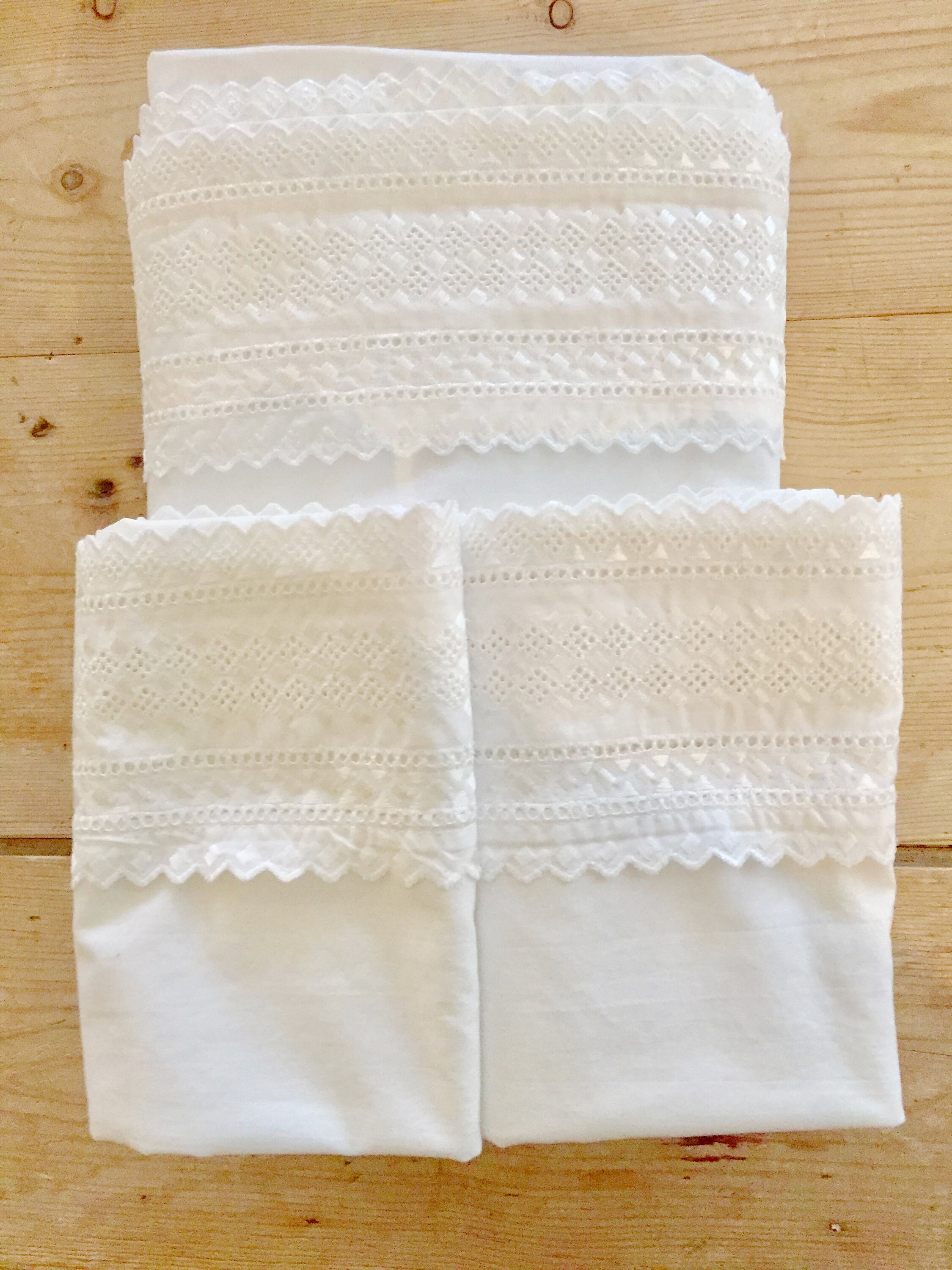 Eyelet Lace Trimmed Sheet and Pillowcases, Flat White Double Sheet