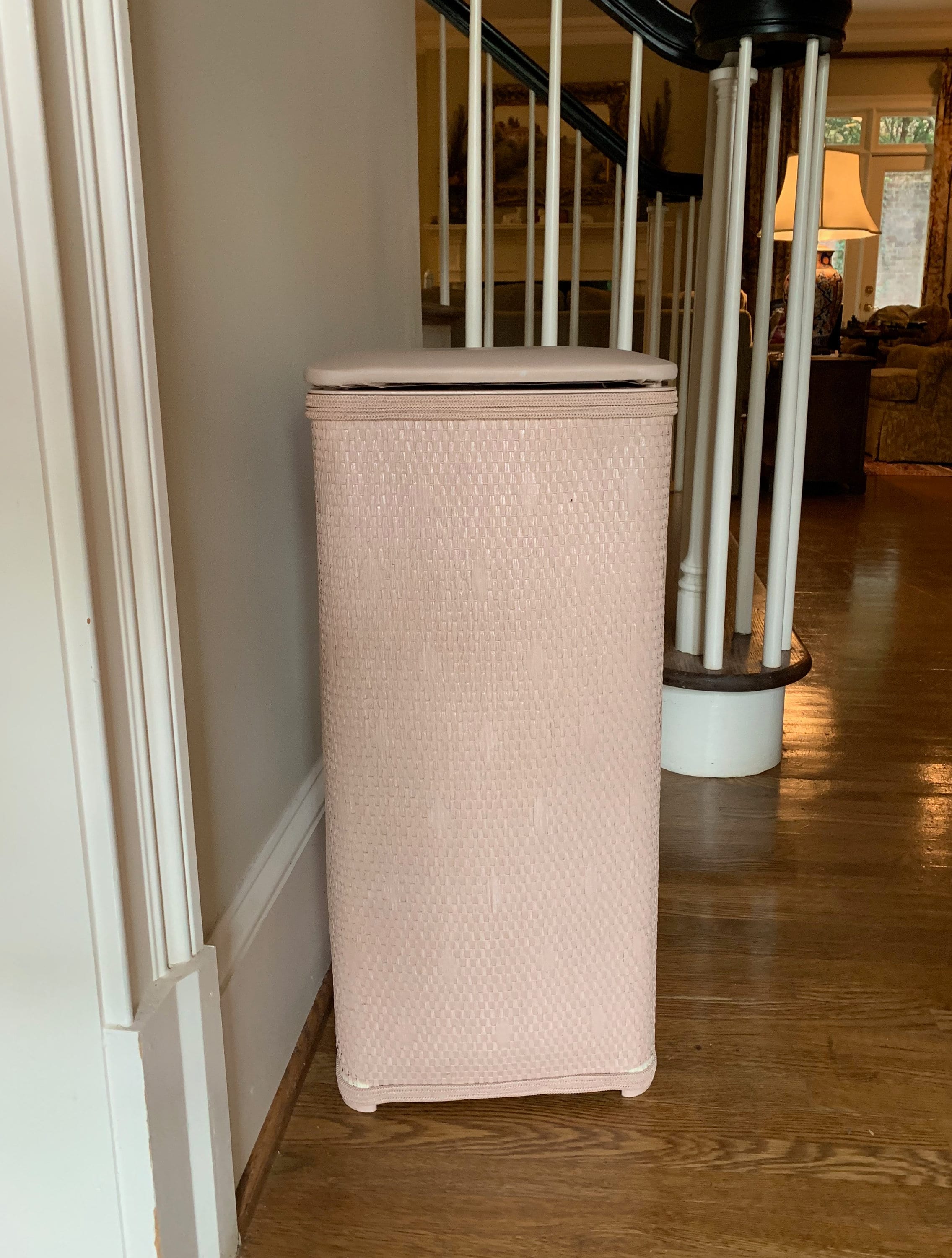 Reserve Marsha,Vintage Pink Hamper, Dusty Pink Wicker Clothes Hamper