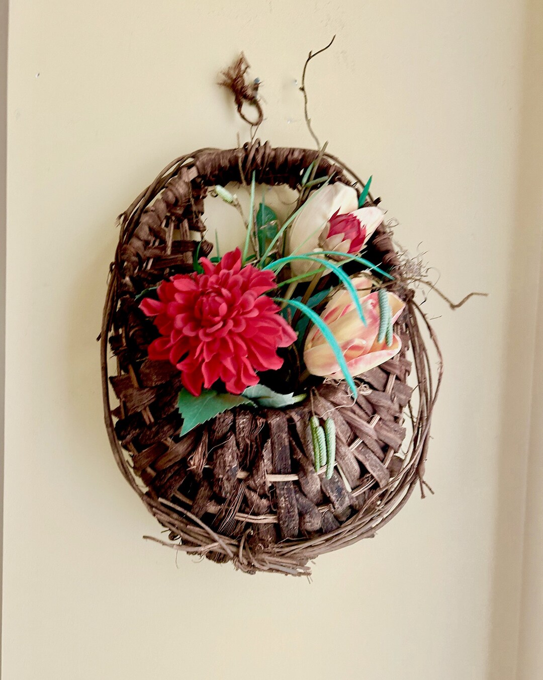 Hanging Door Basket, Vintage Grapevine Wall Basket, Hanging Floral Door