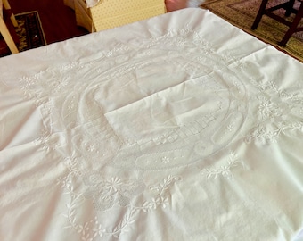 White Square Tablecloth, Beautiful Vintage 46 x 46 In Embroidered Tablecloth with Drawnwork Needlework, Centerpiece Tablecloth,Table Topper