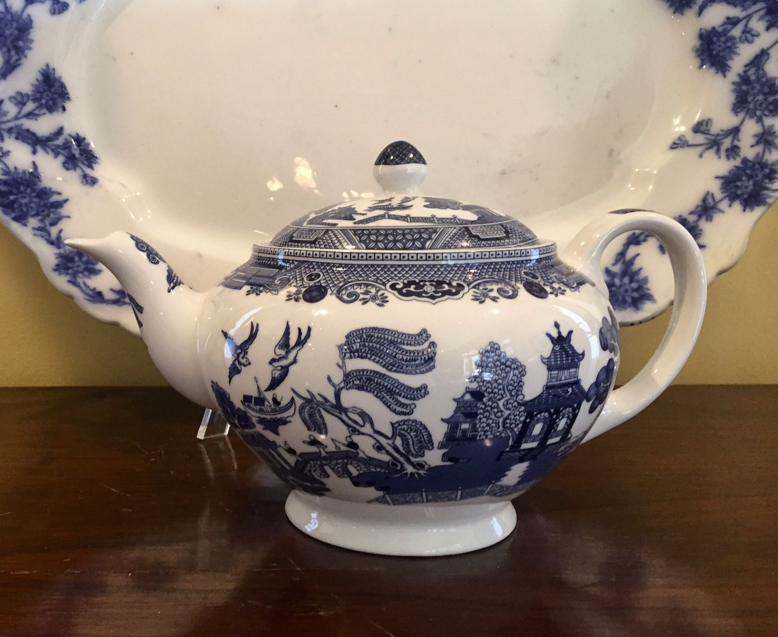 Blue Willow Teapot Johnson Brothers, 4 Cup Blue White Teapot Willow