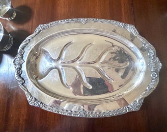 Silver Plate Meat Tray, Vintage Sheridan Meat Tray with Tree Well, Footed Scalloped Meat Tray, Holiday Entertainting