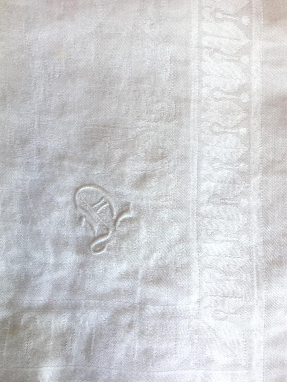 6 White Damask Napkins, Large Irish Linen Double Damask Napkins