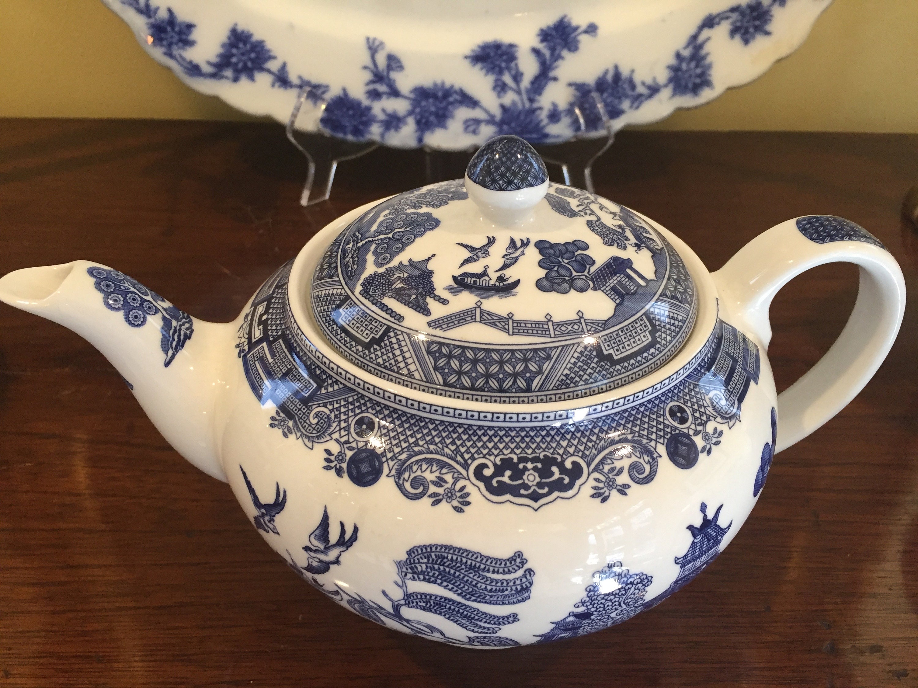 Blue Willow Teapot Johnson Brothers, 4 Cup Blue White Teapot Willow