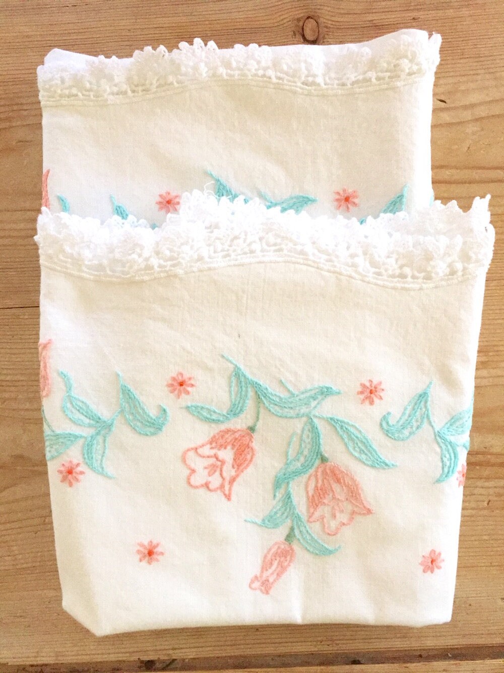 Vintage embroidered cheap pillowcases