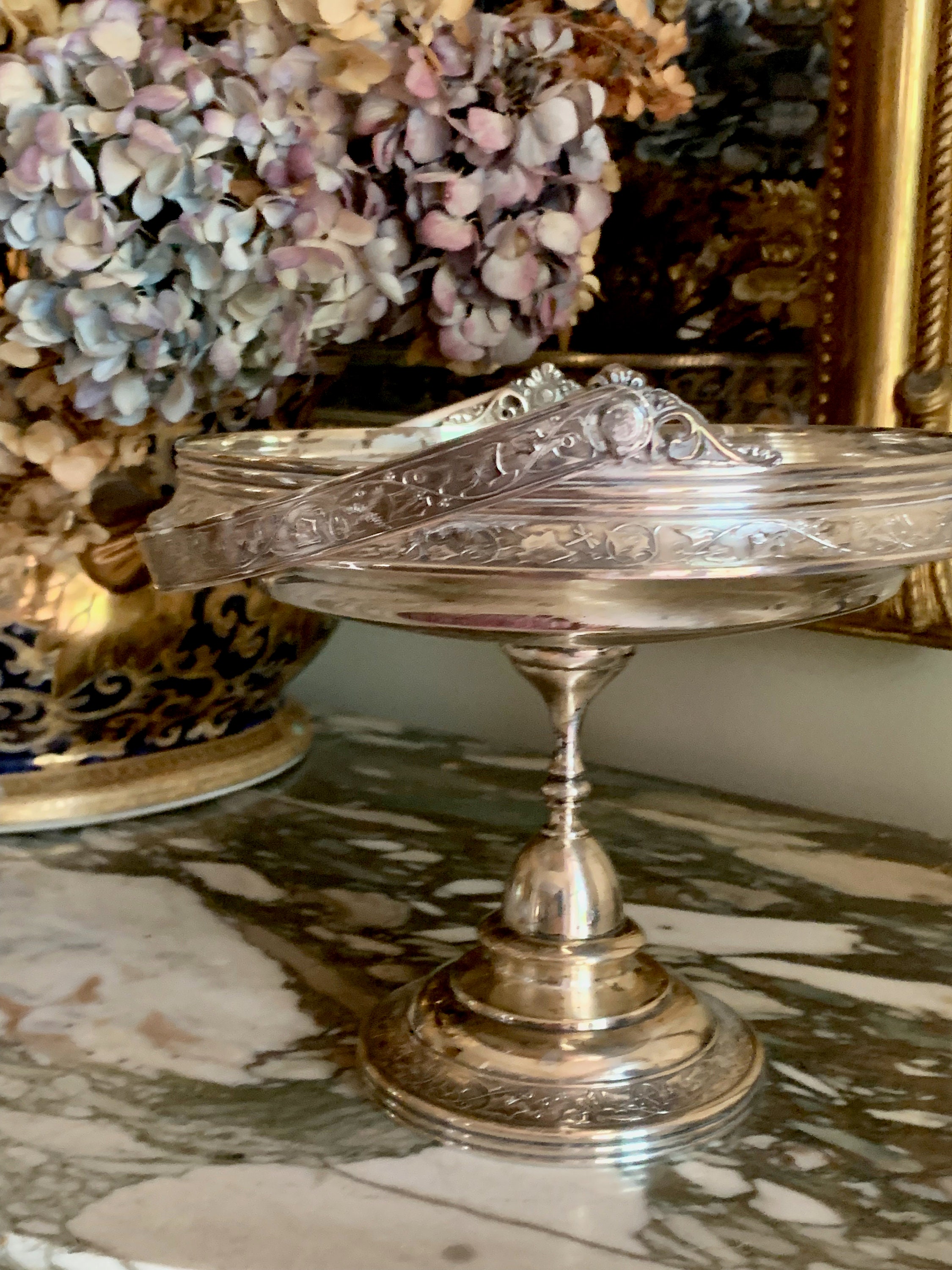 Antique Bridal Basket, Middleton Plate Silver Plate Bridal Basket