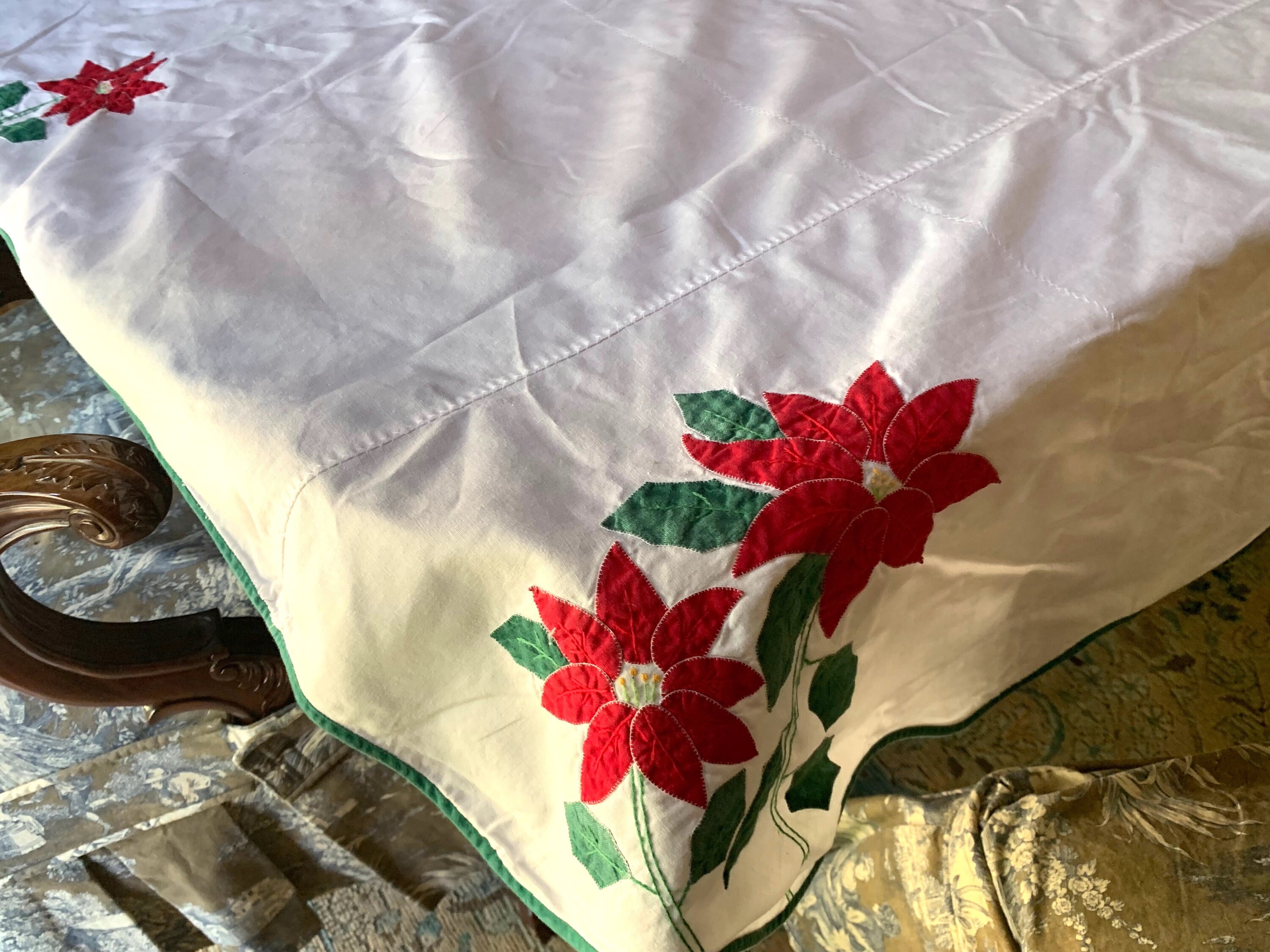 Christmas Tablecloth and Napkins, Poinsettia Applique Holiday