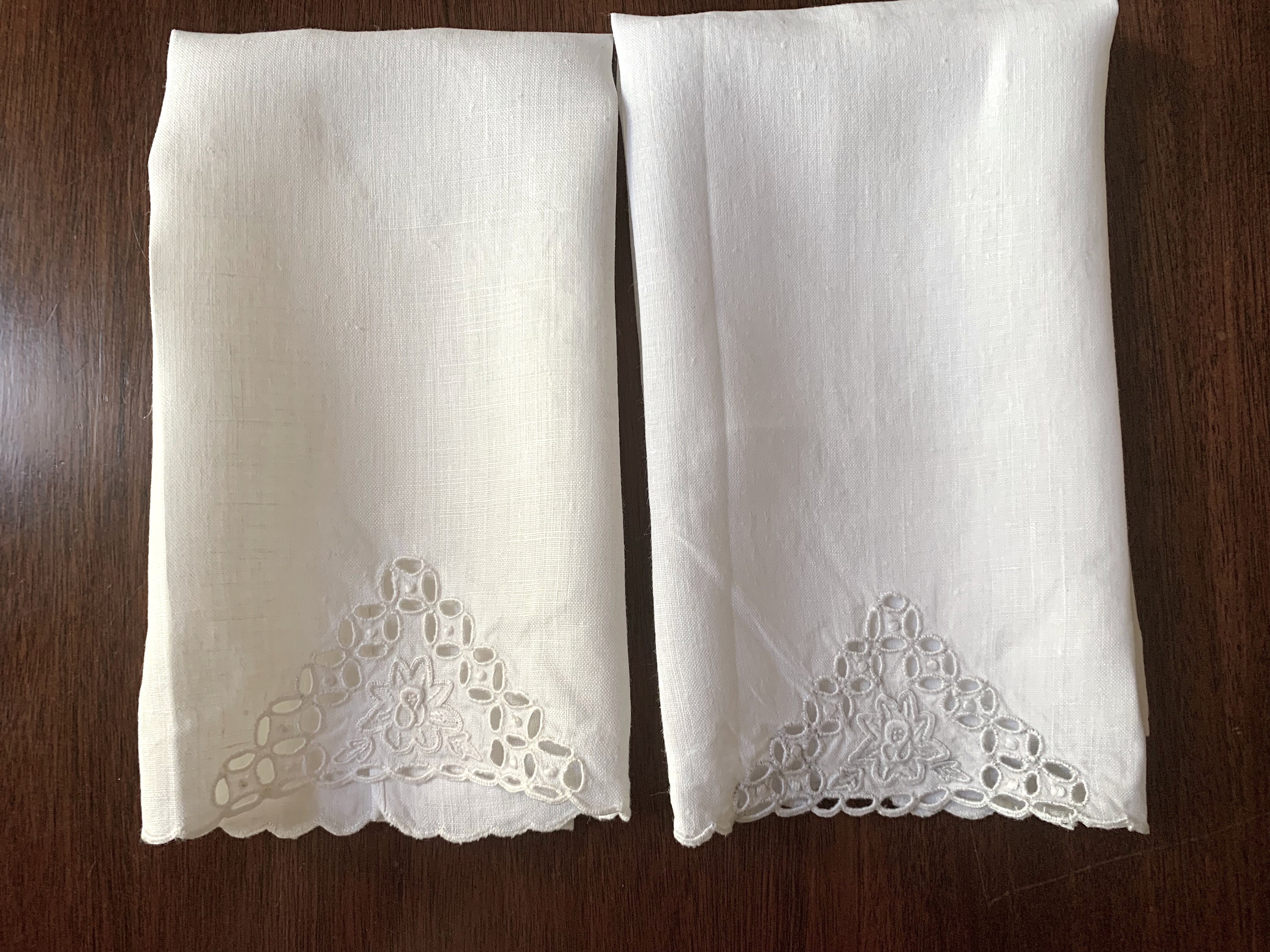 White Linen Tea Towel, Vintage Linen Guest Hand Towel with Floral