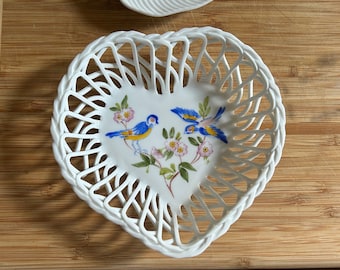 Heinrich Villeroy Boch Small Dish, Milano Pattern Heart Shape Ring Dish, Basketweave Style Heart Dish, White Porcelain with Blue Birds