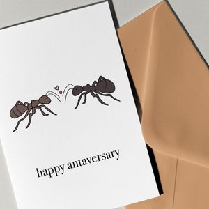 Happy Anniversary Ant Card van Eastern Trend Collective. Wenskaart. Insectenkaart, jubileumkaart. Kaart voor hem. Kaart voor haar